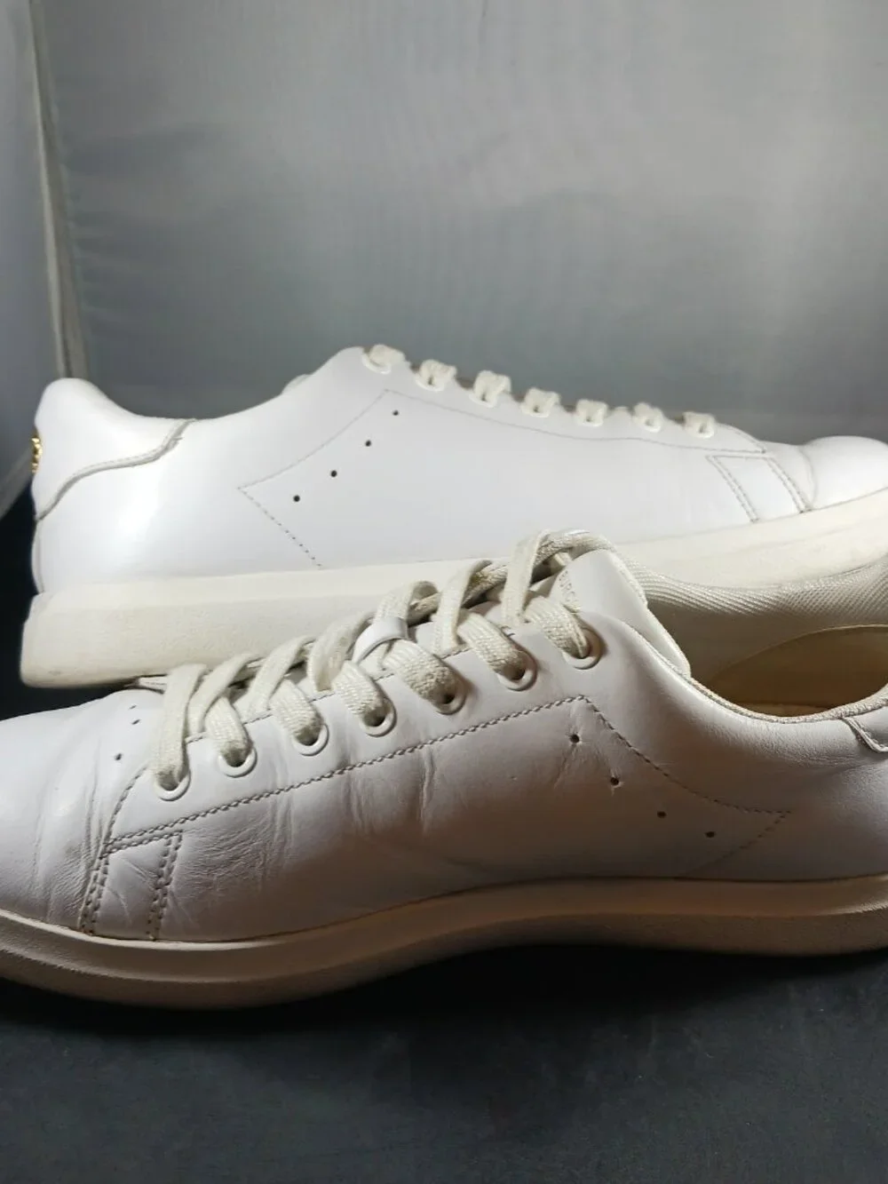 Tory Burch Women's White Sneaker size 9
